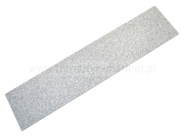 Stopnica schodowa granit Bianco Crystal G603 płomieniowana 150cm x 33cm x 2cm